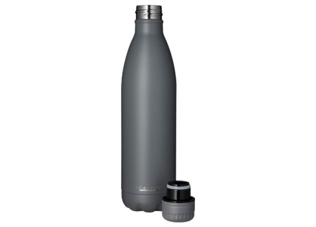 TO GO Thermoflasche 750 ml in der Farbe Neutral grey im Gebrauch