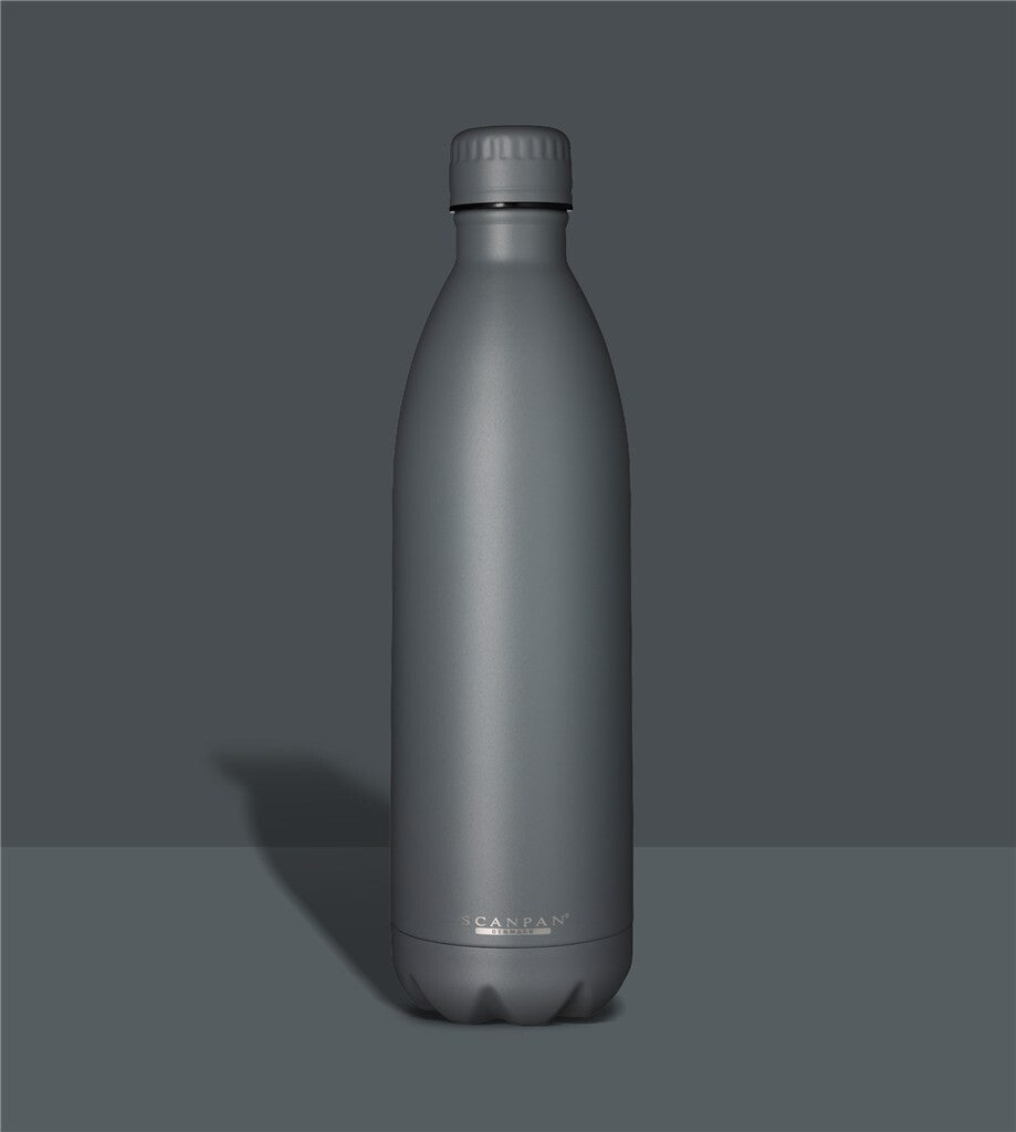 TO GO termoflaske 1000 ml i farven Neutral grey på matchende farvebaggrund