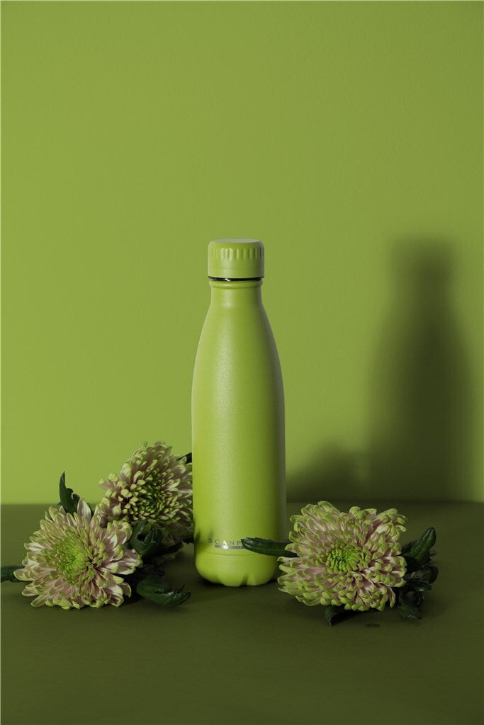 TO GO thermosfles 500 ml in de kleur Dark Lemon op een witte achtergrond