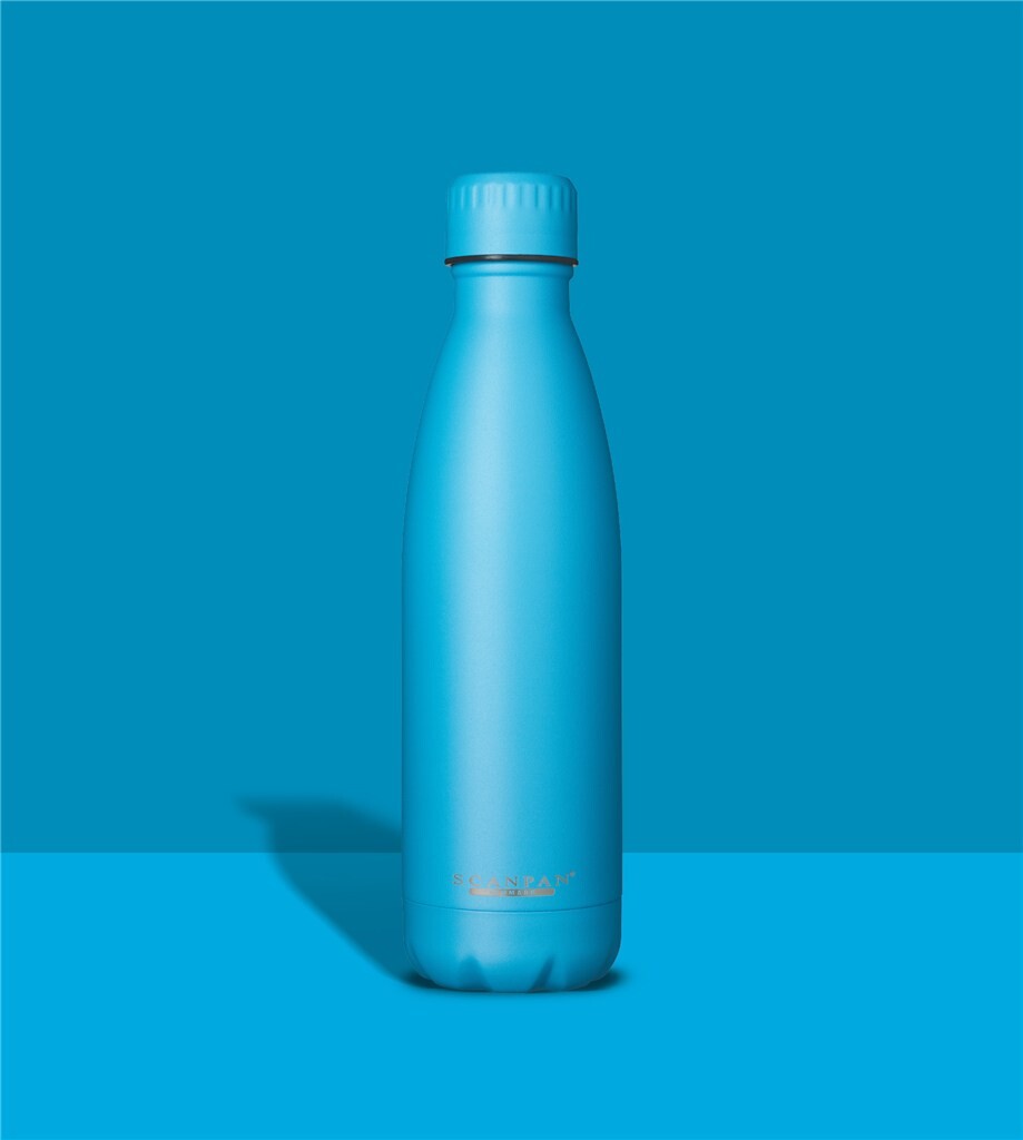 TO GO thermosfles 500 ml in de kleur Aquarius op een bijpassende achtergrond