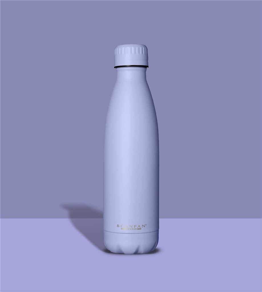 TO GO thermosfles 500 ml in de kleur Baby Lavender op een bijpassende achtergrond