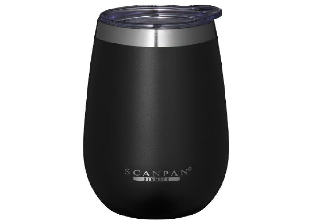 Detail of the TO GO tumbler with lid 300 ml in Black