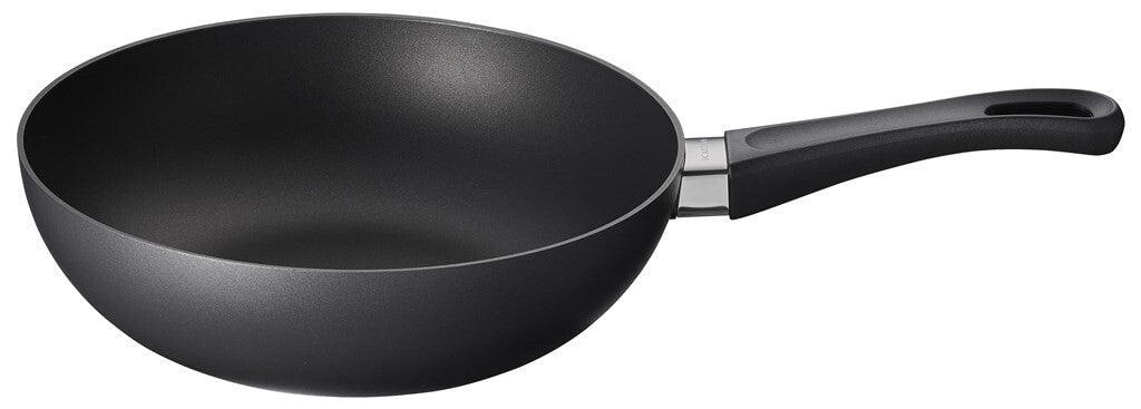 SCANPAN Classic Induction stir-fry pan 24 cm viewed from the side