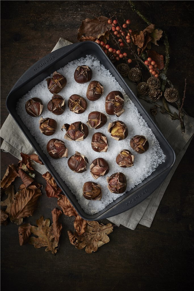 SCANPAN Classic braadslede met gehaktballetjes van boven