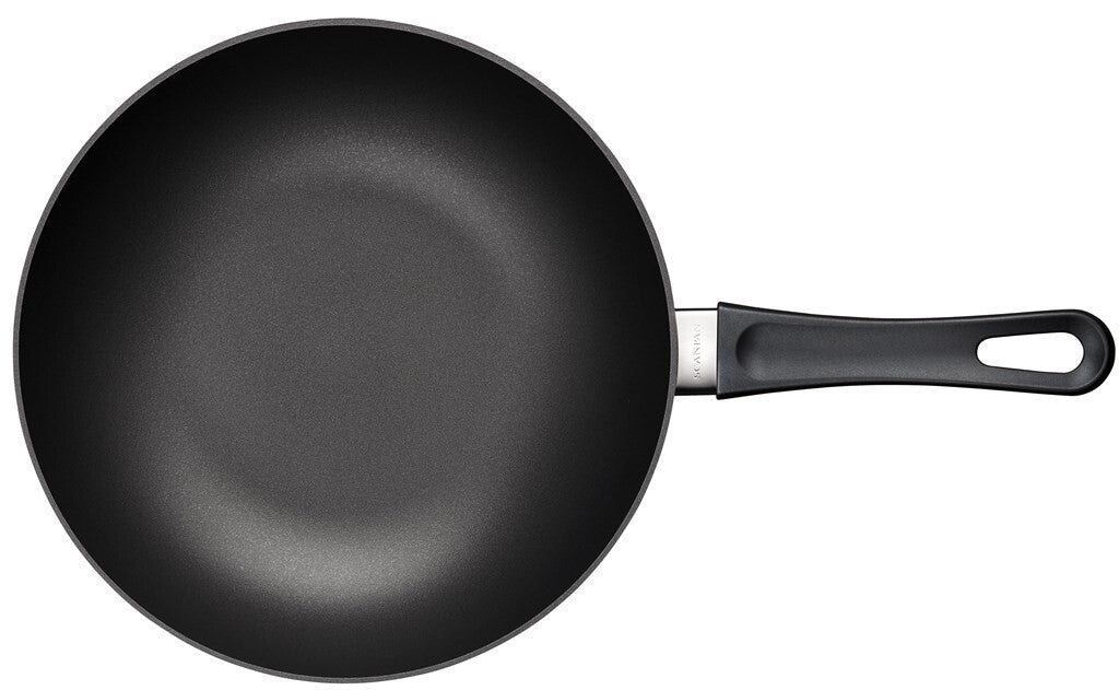 SCANPAN Classic stir-fry-pande 24 cm set ovenfra