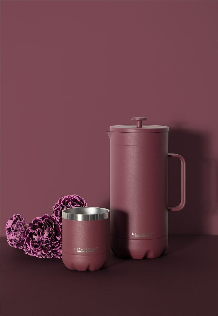 TO GO termokop 250 ml i farven Persian Red vist i brug