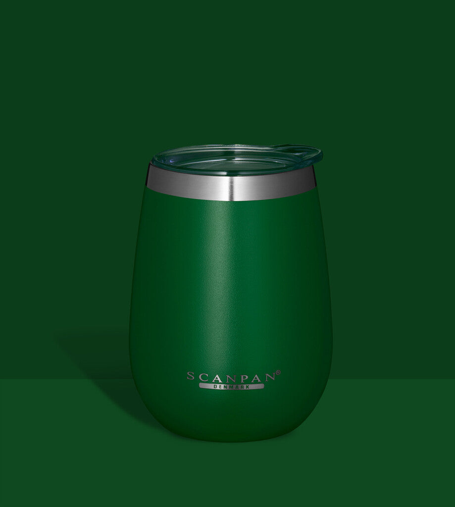 TO GO tumbler with lid 300 ml in Forest green on a matching colour background