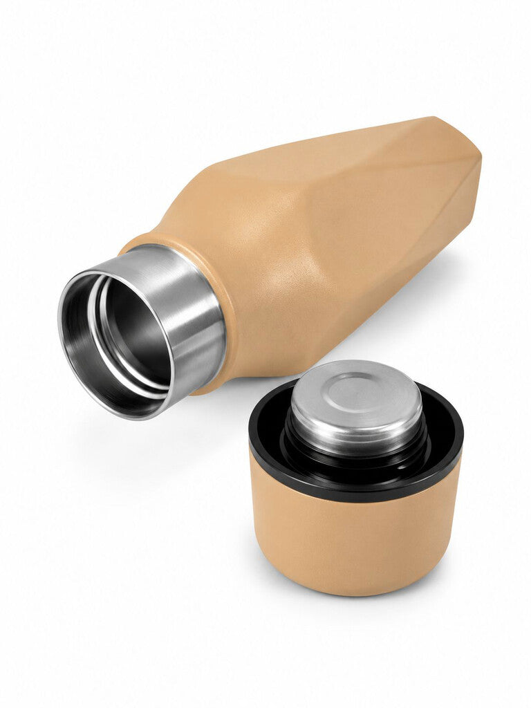 Detalje af TO GO Explore termoflaske 500 ml i farven Sand