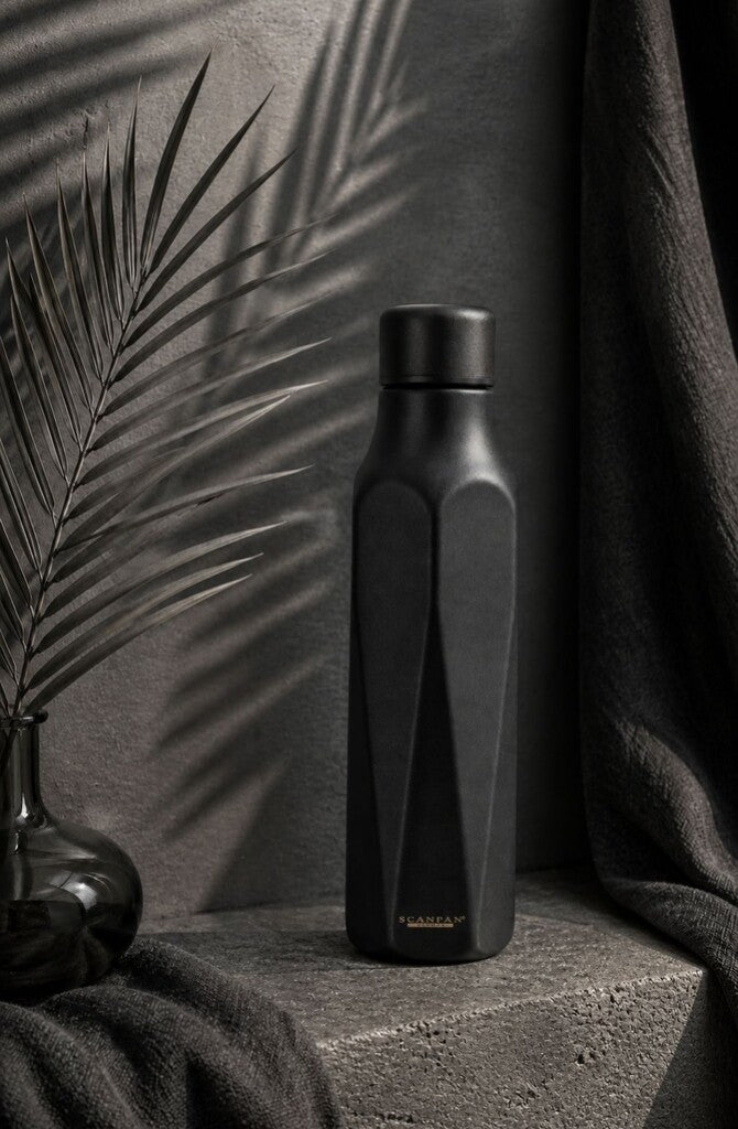 TO GO Explore termoflaske 500 ml i farven Obsidian vist på hvid baggrund