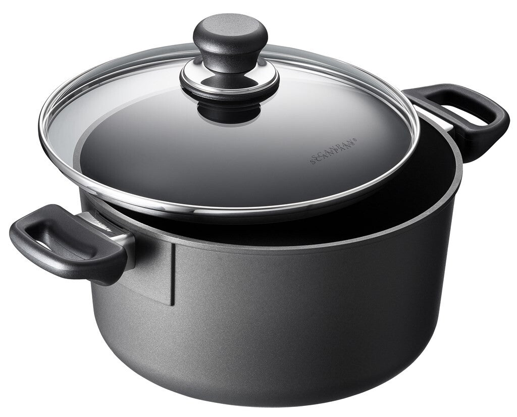 SCANPAN Classic Induction gryde 24 cm med glaslåg vist i produktfoto