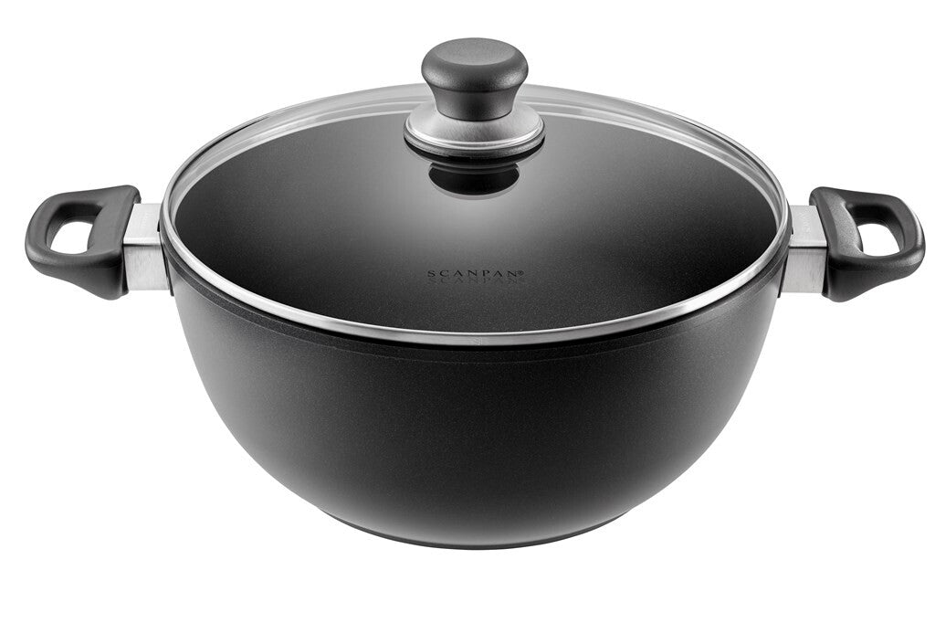 SCANPAN Classic Induction Suppen- und Bratentopf 28 cm mit Glasdeckel von der Seite