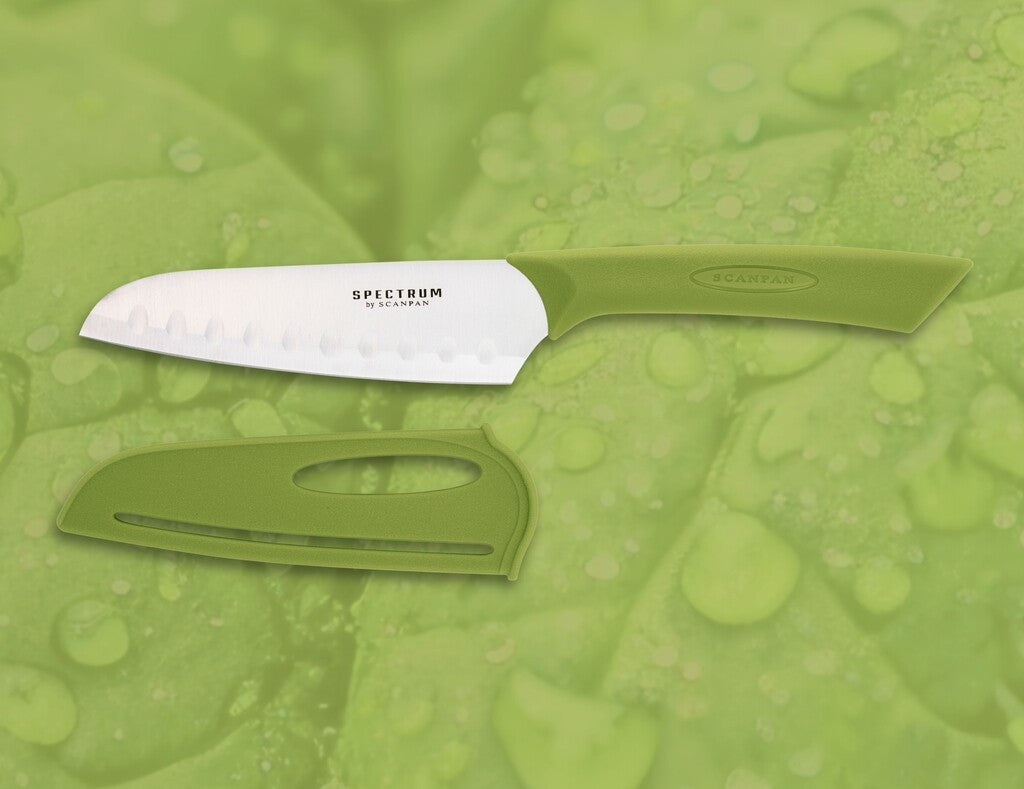 Spectrum santokumes in de kleur Spinach Green op een witte achtergrond