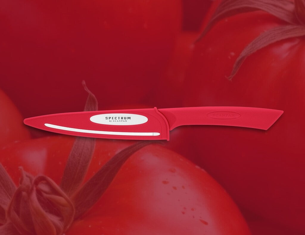 Spectrum utility knife in Red shown in use