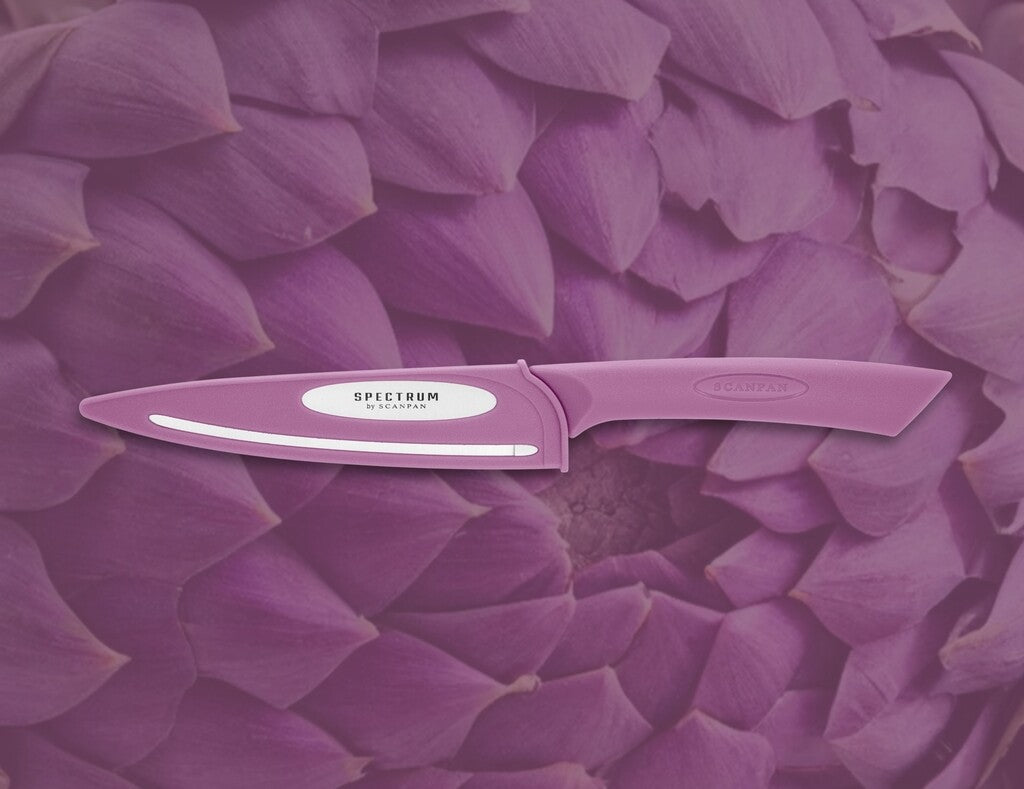 Spectrum utility knife in Dusty Lavender shown in use