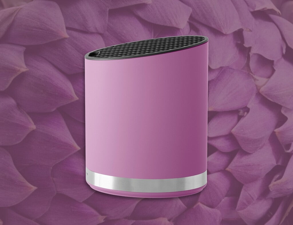 Spectrum Messerblock in der Farbe Dusty Lavender im Gebrauch