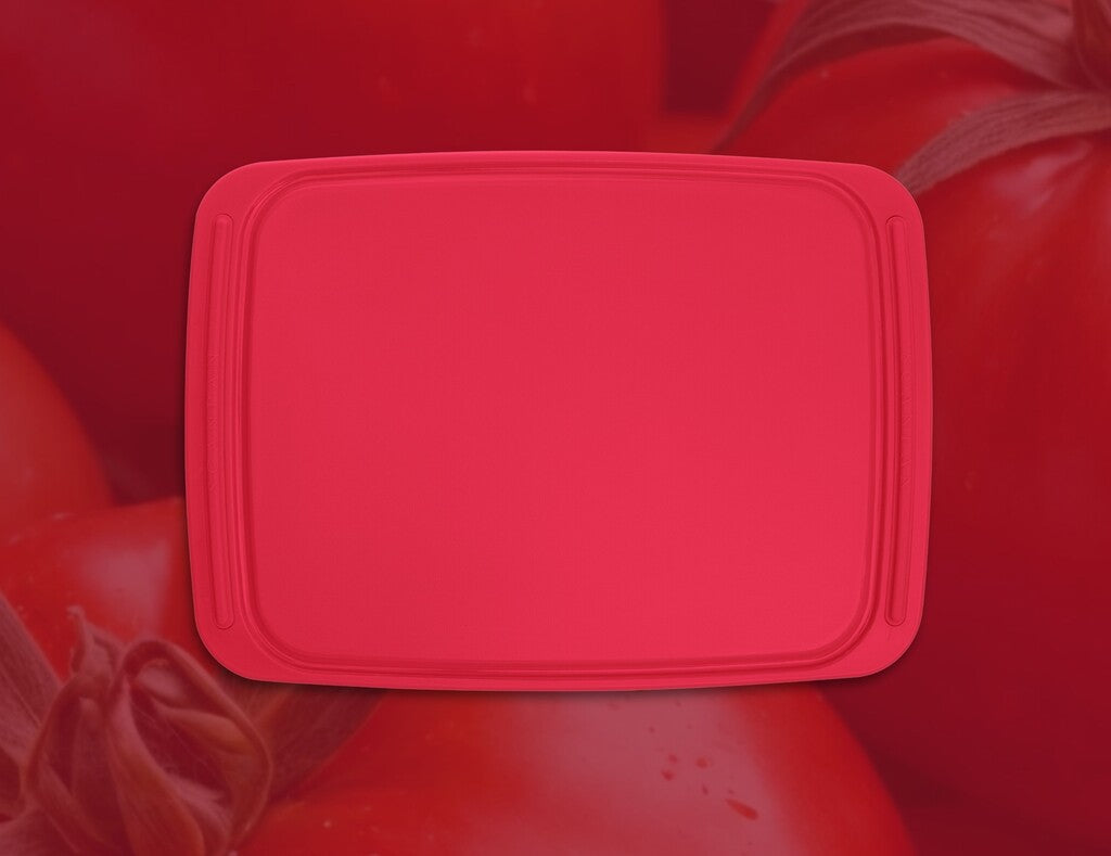 Spectrum skærebræt 36 × 26 cm i farven Red vist på hvid baggrund