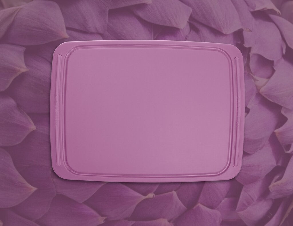 Spectrum skærebræt 41 × 30 cm i farven Dusty Lavender vist på hvid baggrund
