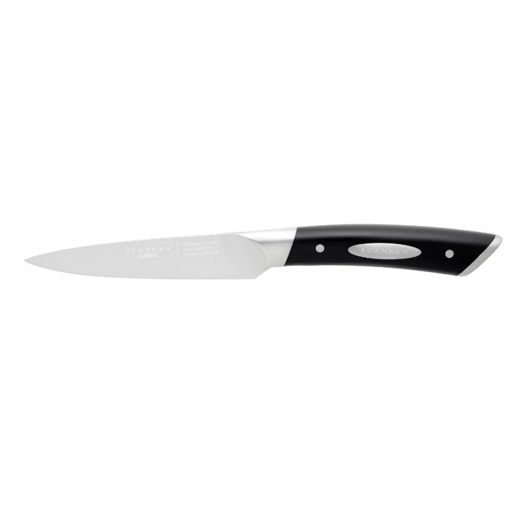SCANPAN Classic urtekniv 11,5 cm vist på hvid baggrund