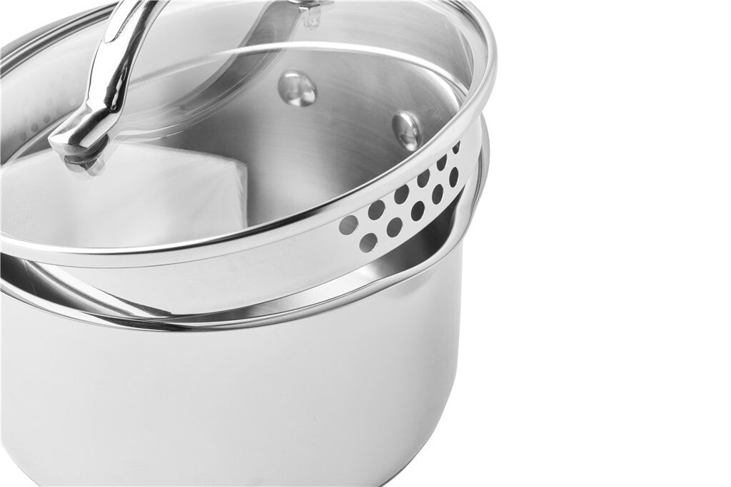 Deksel met geïntegreerde afgietfunctie op de STS steelpan 14 cm van roestvrij staal